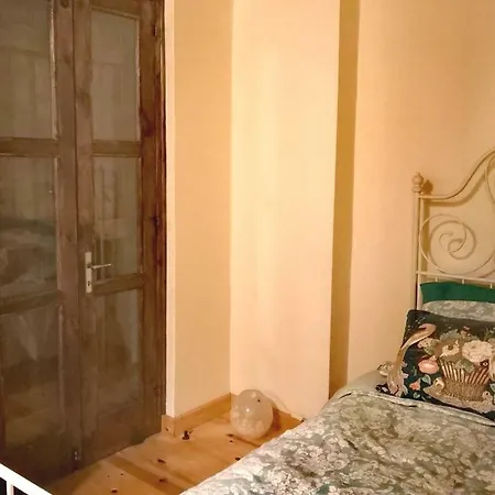 Zia Tou Romi Tatil Evi