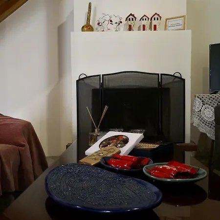 Zia Tou Romi Omodos